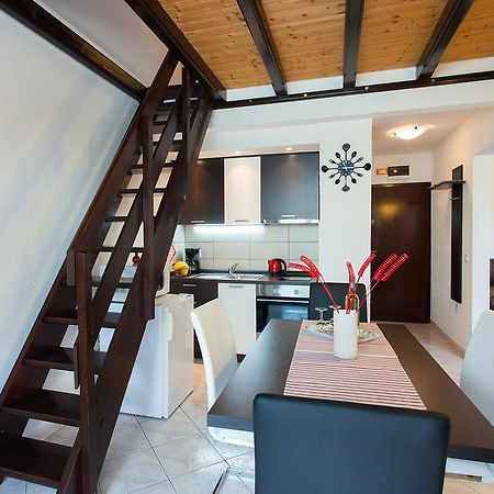 Apartment Cervar Пореч Стая снимка