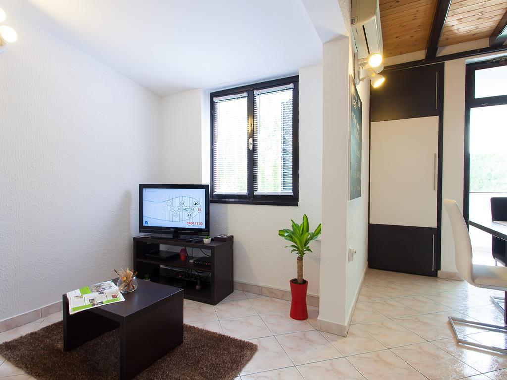 Apartment Cervar Пореч Стая снимка